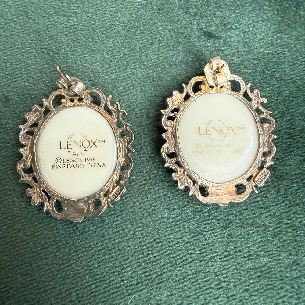 Lenox White Cameo Drop Earrings with Filigree Frames - Picture 4 of 4